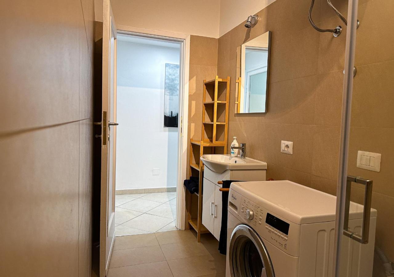 Modern Cenisio Apartment - Self Check-In & Parking Mediolan Zewnętrze zdjęcie