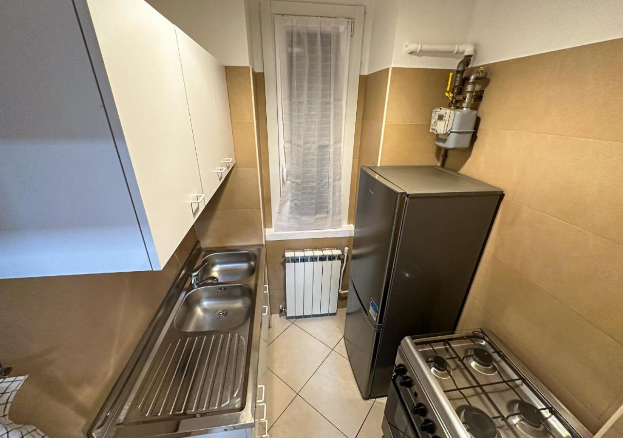 Modern Cenisio Apartment - Self Check-In & Parking Mediolan Zewnętrze zdjęcie